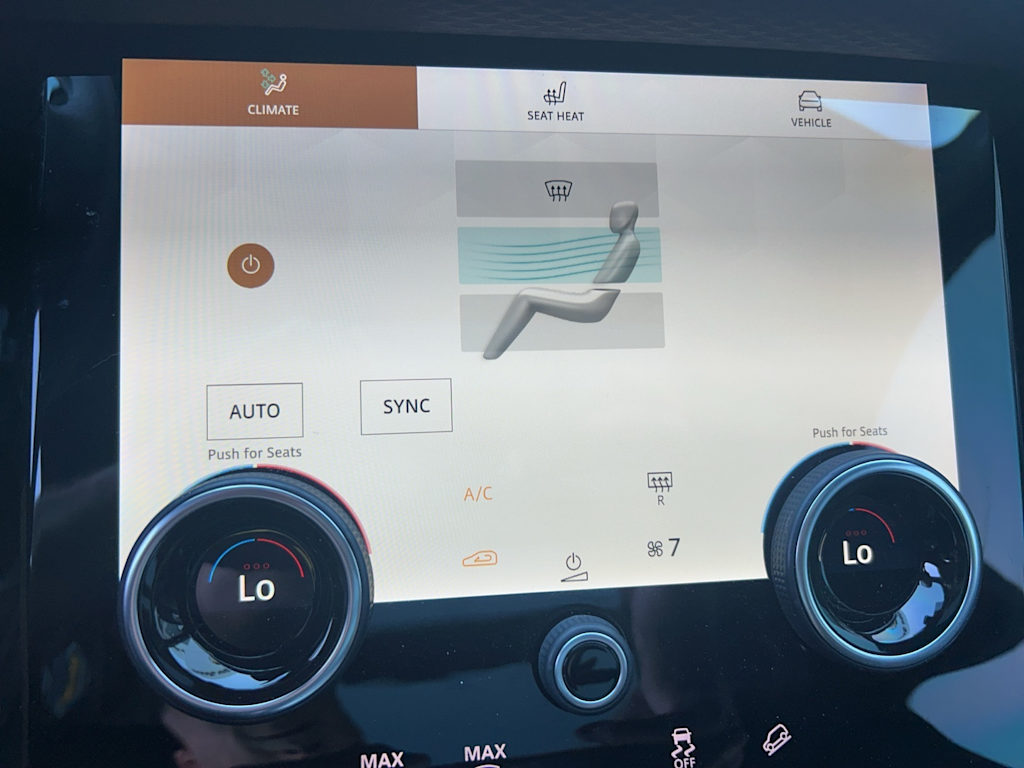 Thumbnail: 2022 Land Rover Range Rover Velar - 41