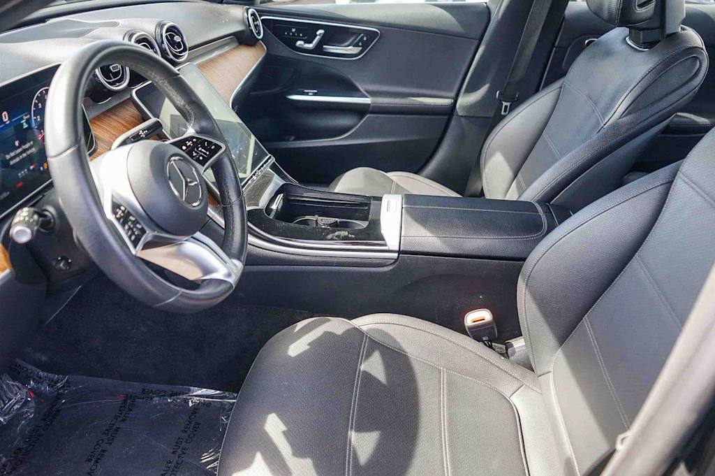 Thumbnail: 2025 Mercedes-Benz C-Class - 10