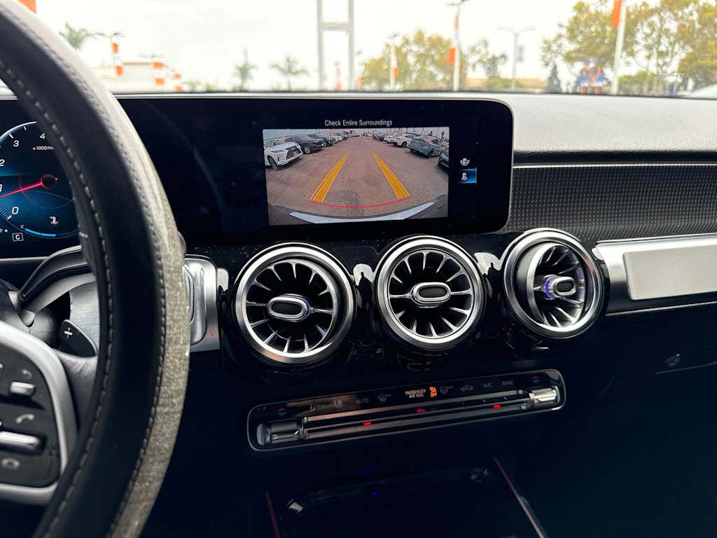 Thumbnail: 2021 Mercedes-Benz GLB - 29