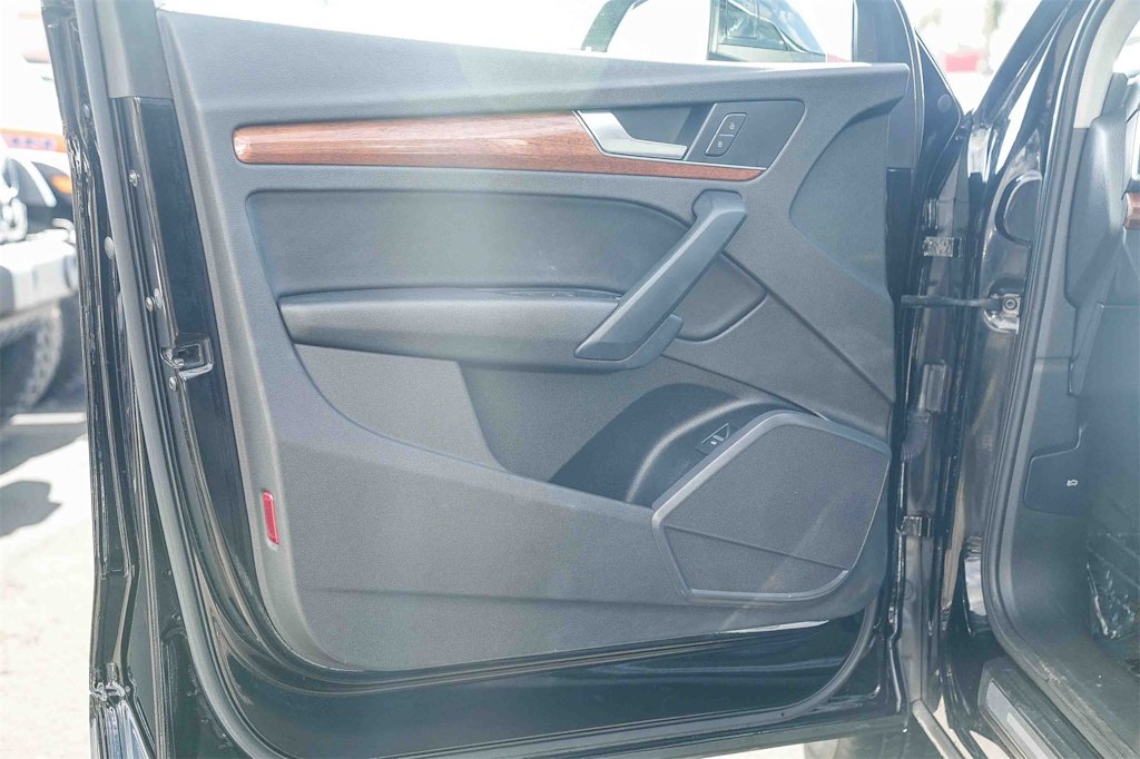 Thumbnail: 2021 Audi Q5 - 19