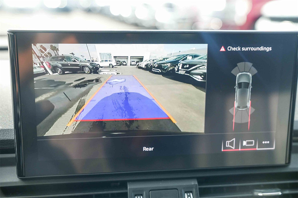 Thumbnail: 2021 Audi Q5 - 21