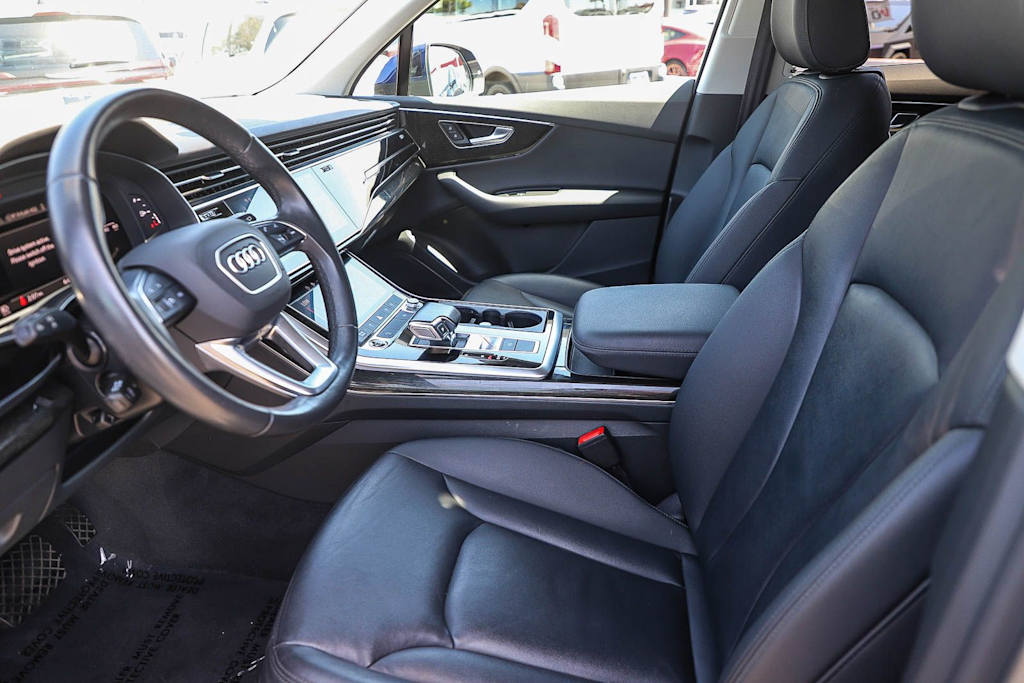 Thumbnail: 2023 Audi Q7 - 9