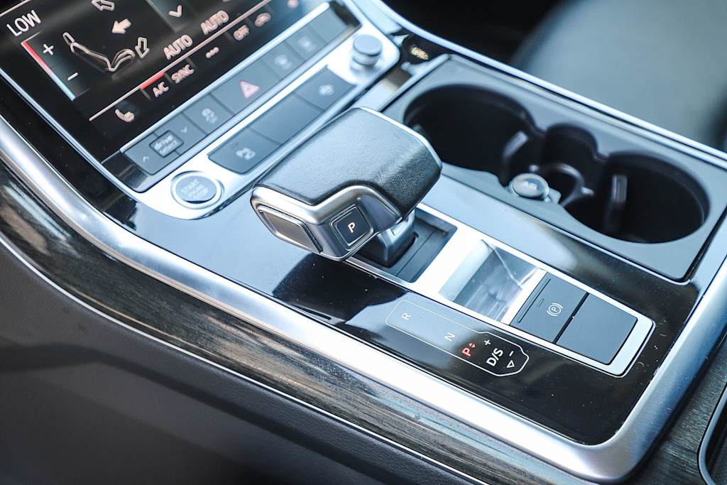 Thumbnail: 2023 Audi Q7 - 12