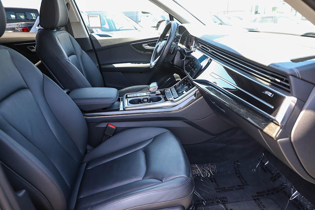 Thumbnail: 2023 Audi Q7 - 8
