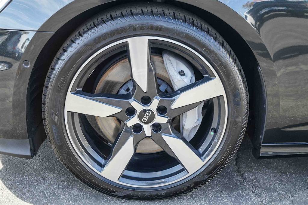 Thumbnail: 2021 Audi A6 - 6