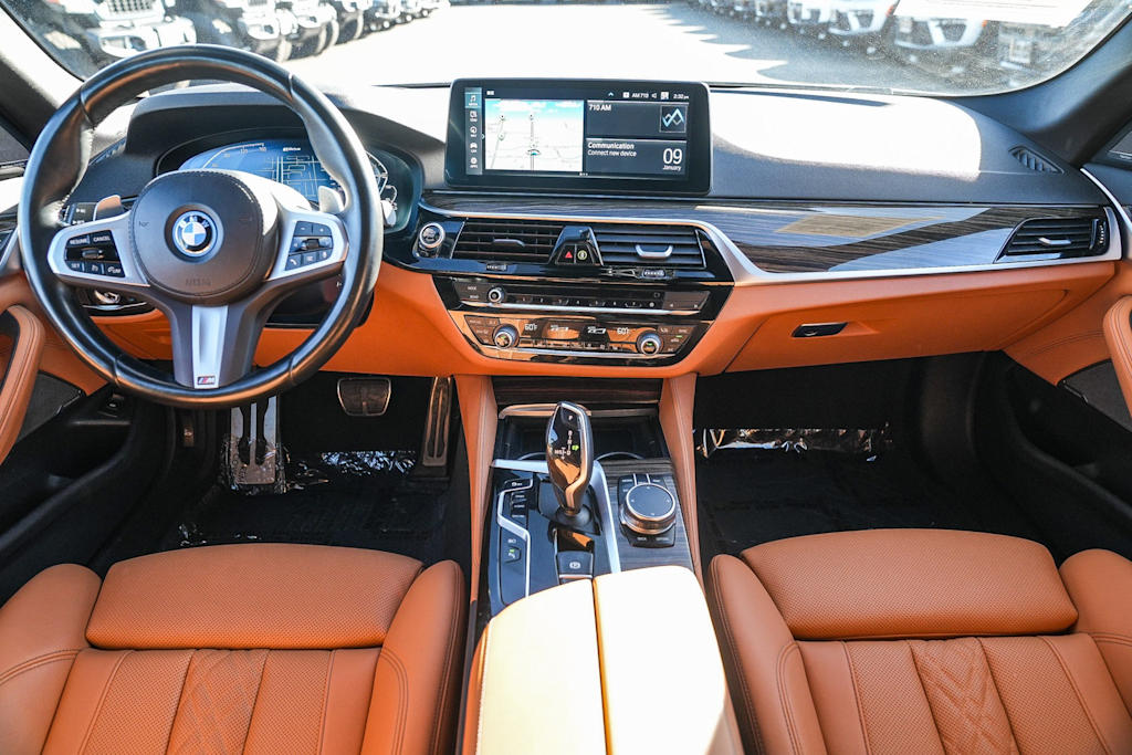 Thumbnail: 2023 BMW 5 Series - 2