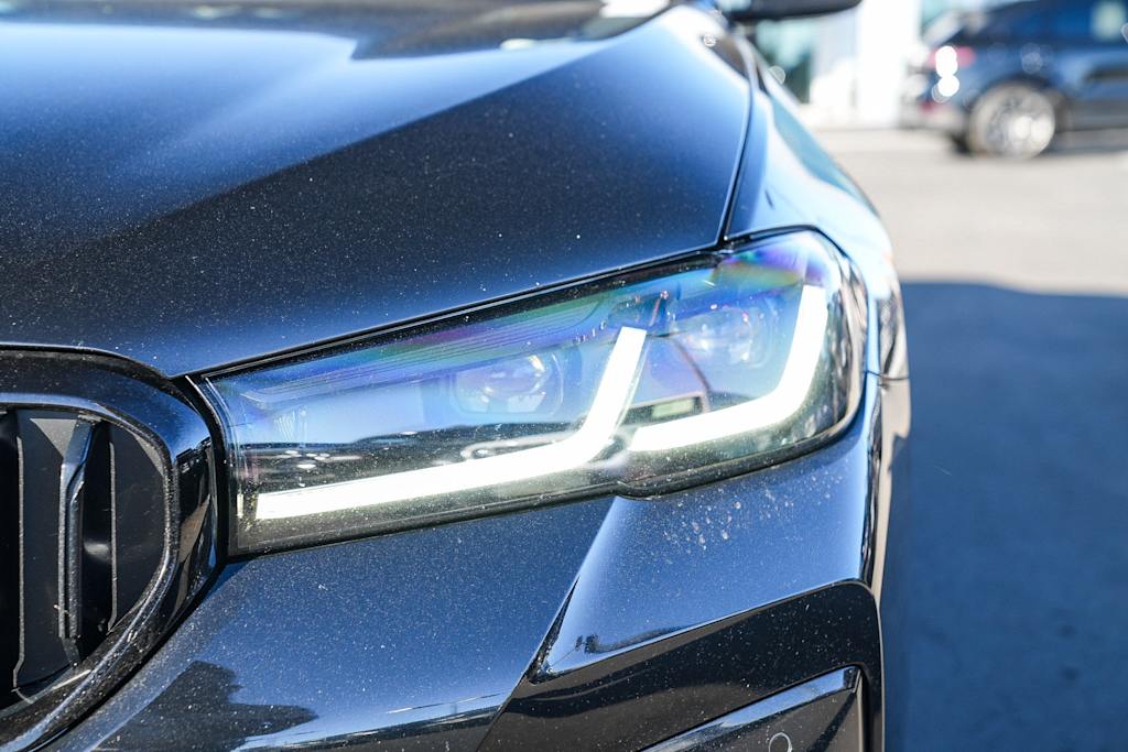 Thumbnail: 2023 BMW 5 Series - 20