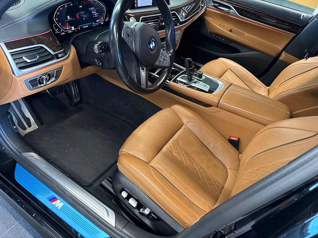 Thumbnail: 2021 BMW 7 Series - 6