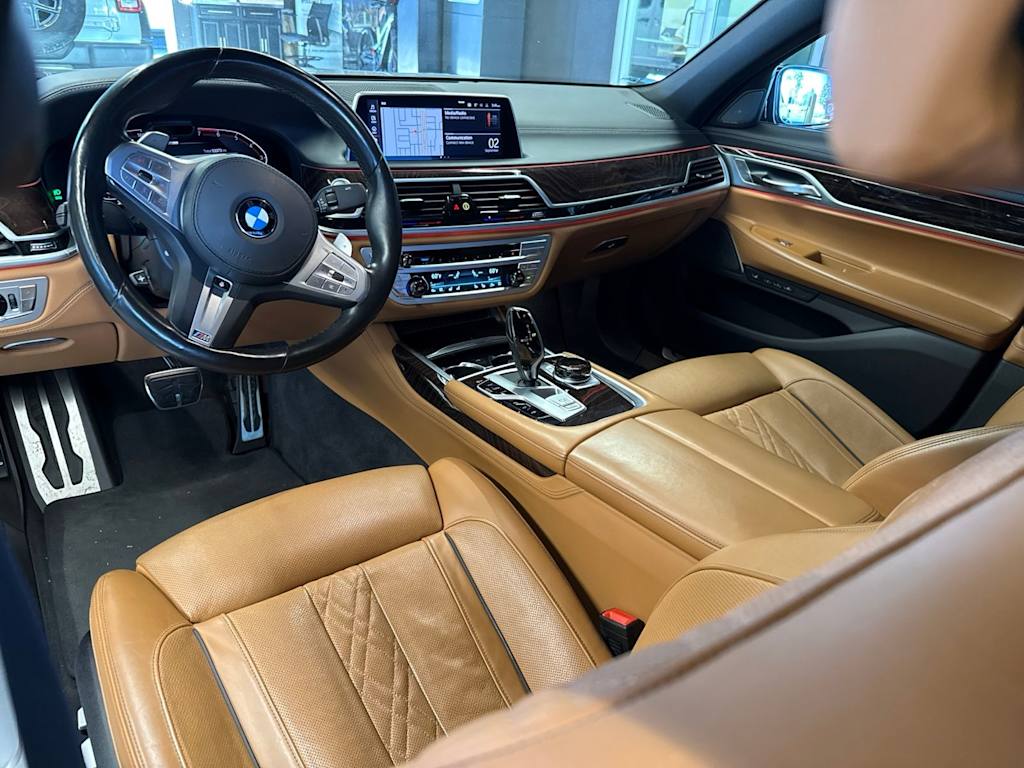 Thumbnail: 2021 BMW 7 Series - 2