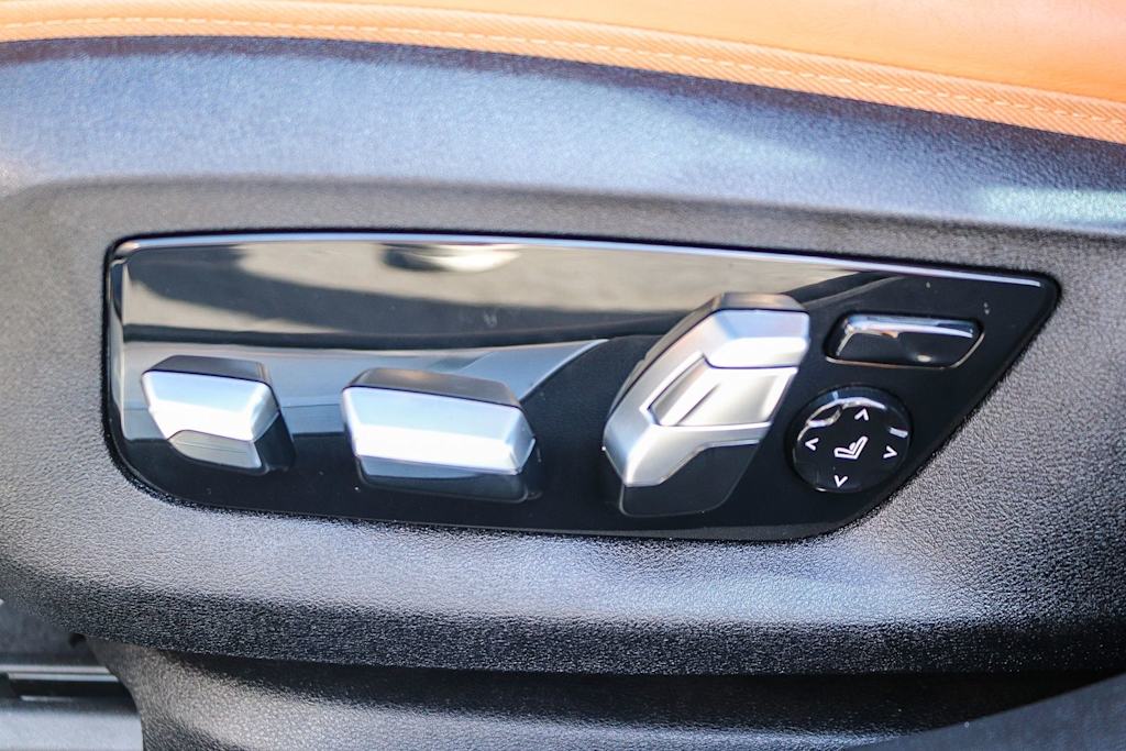 Thumbnail: 2021 BMW 7 Series - 25