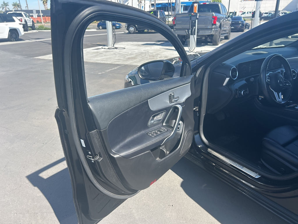 Thumbnail: 2020 Mercedes-Benz A-Class - 25