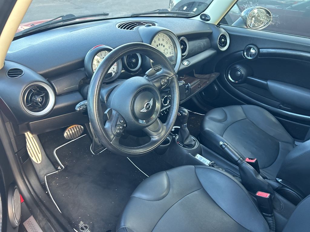Thumbnail: 2011 MINI Cooper Clubman - 2