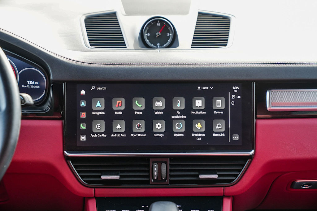 Thumbnail: 2023 Porsche Cayenne - 12