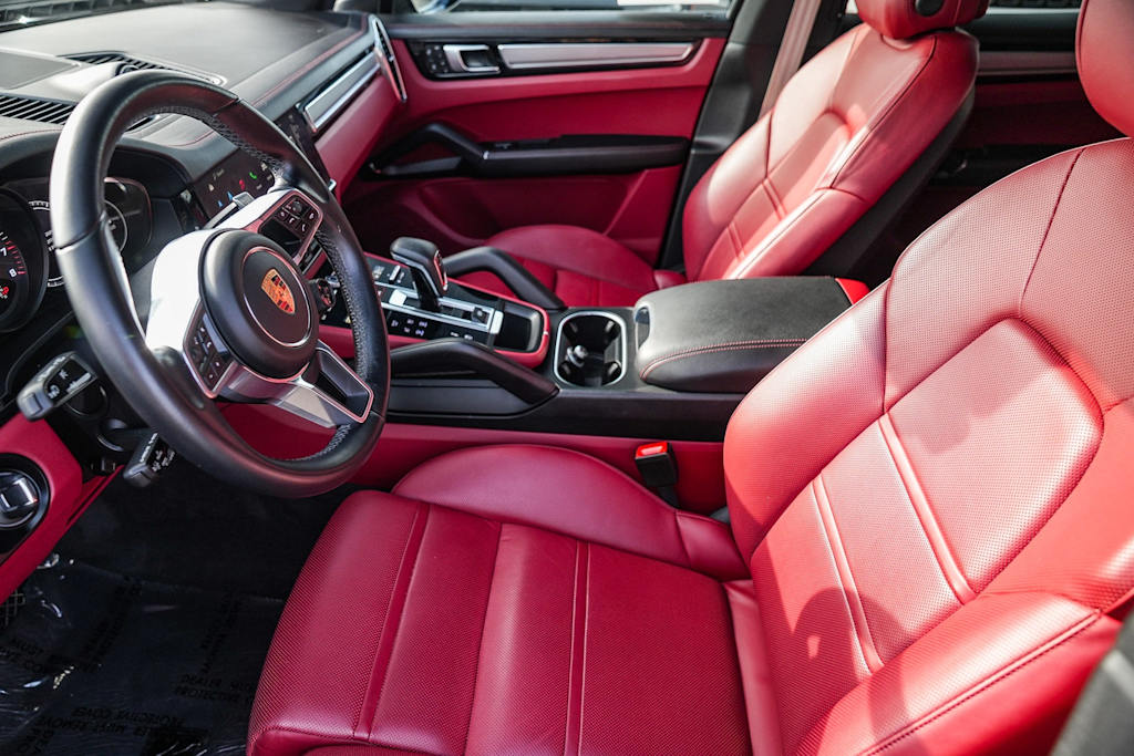 Thumbnail: 2023 Porsche Cayenne - 9