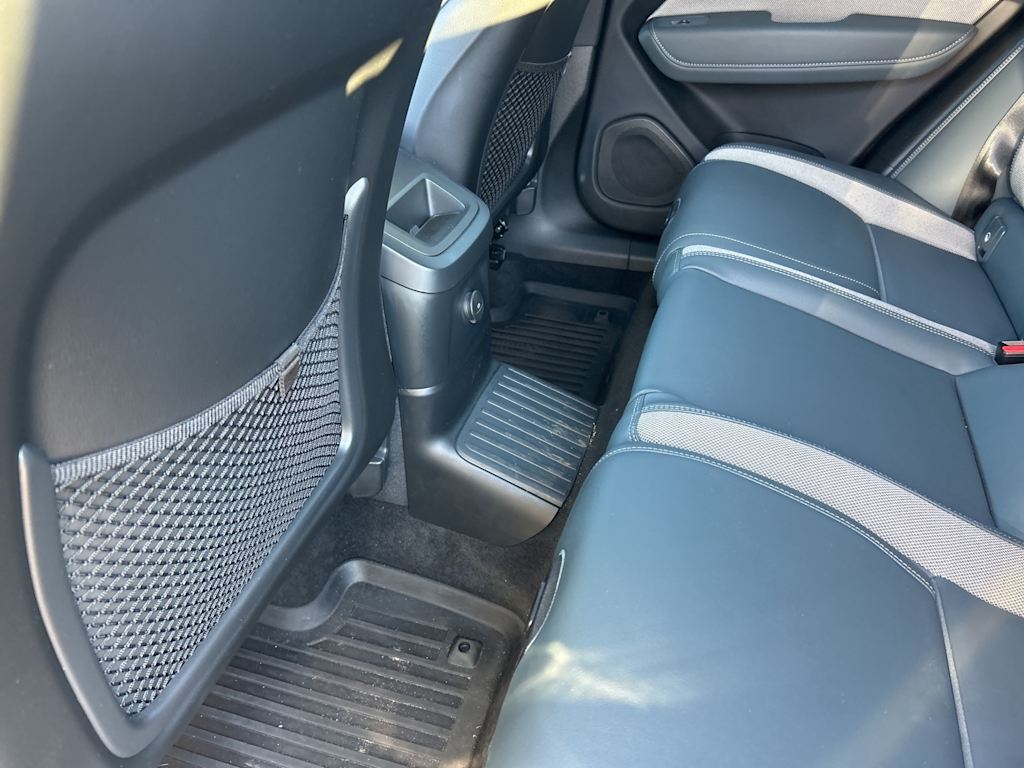 Thumbnail: 2022 Volvo XC60 - 10