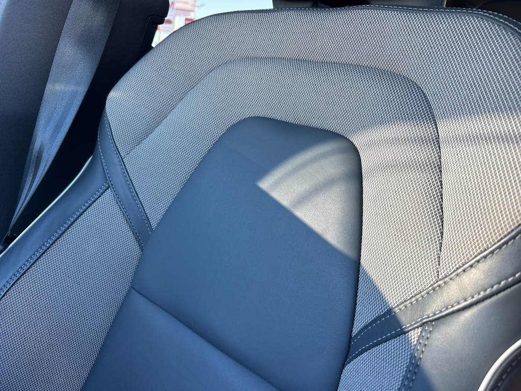 Thumbnail: 2022 Volvo XC60 - 45