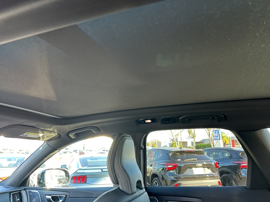 Thumbnail: 2022 Volvo XC60 - 34