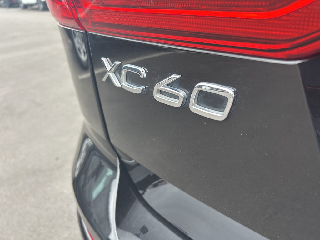 Thumbnail: 2023 Volvo XC60 - 7