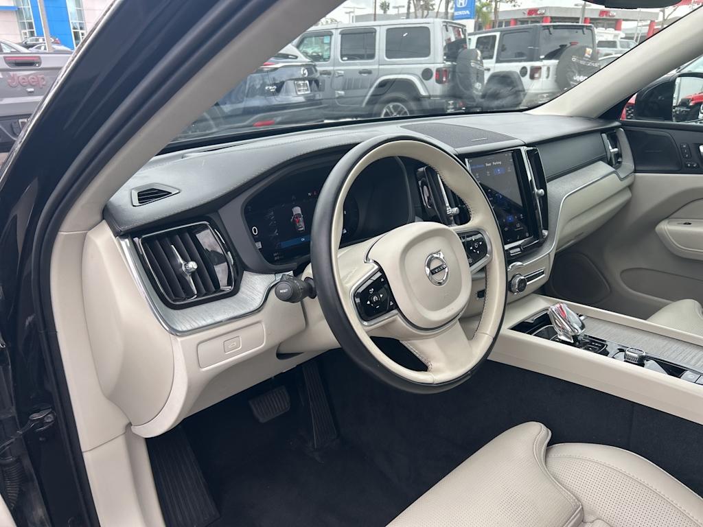 Thumbnail: 2023 Volvo XC60 - 2