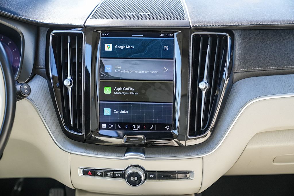 Thumbnail: 2023 Volvo XC60 - 20