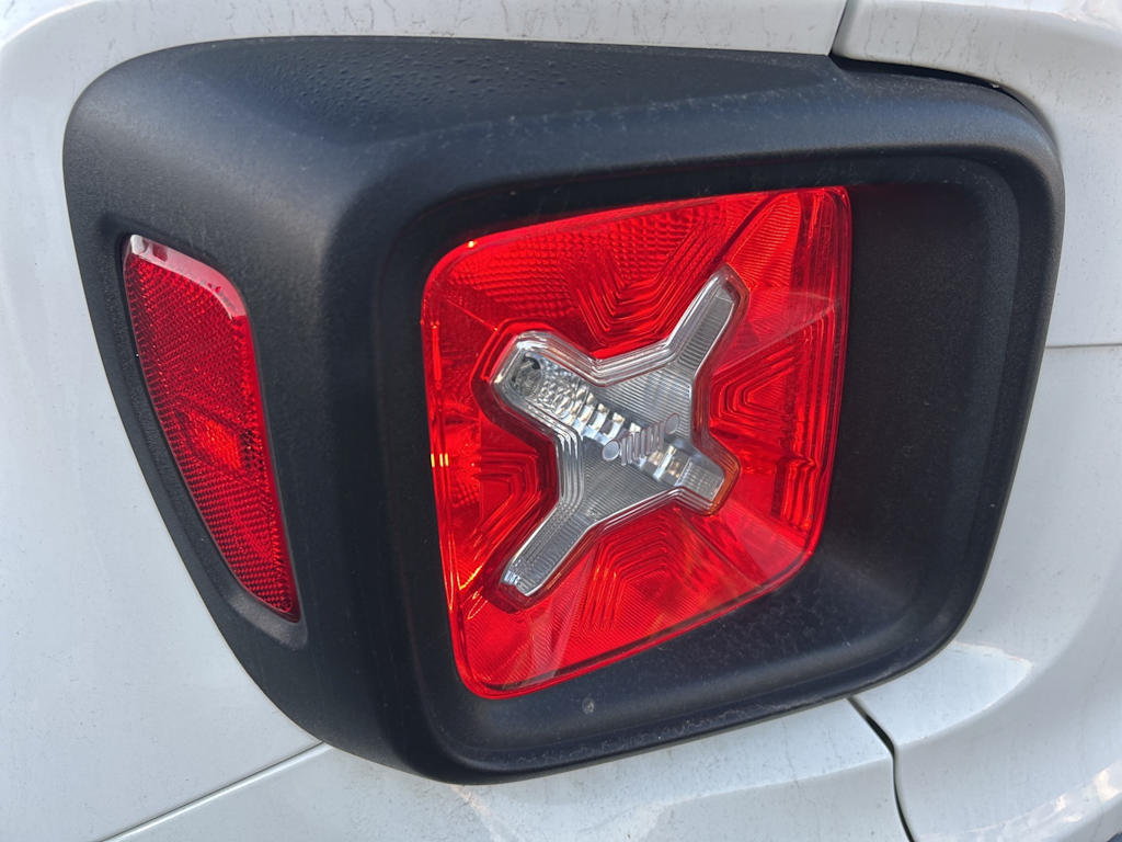 Thumbnail: 2022 Jeep Renegade - 12