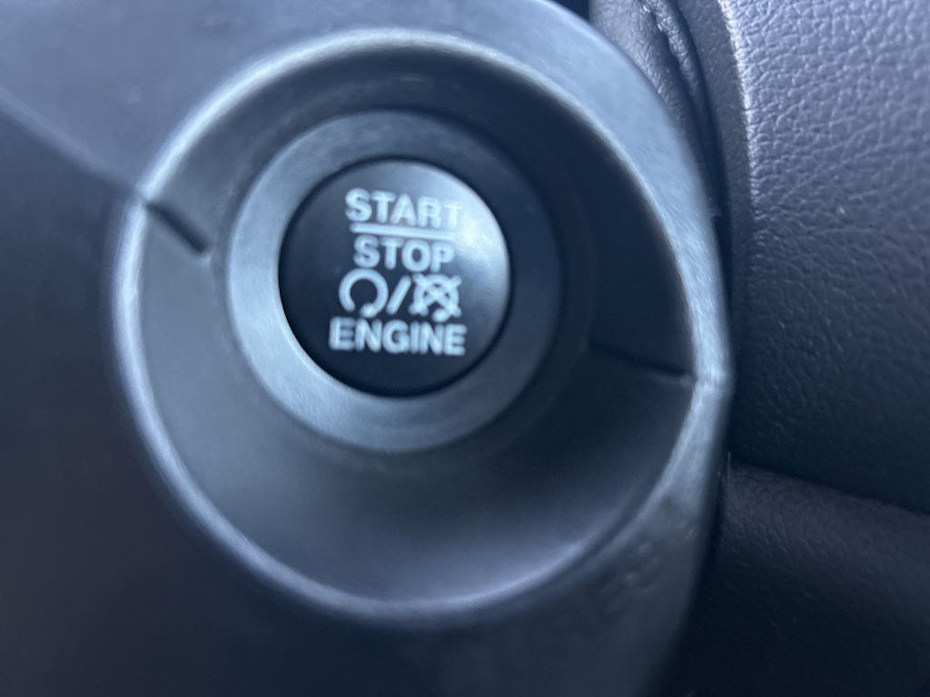 Thumbnail: 2022 Jeep Renegade - 33