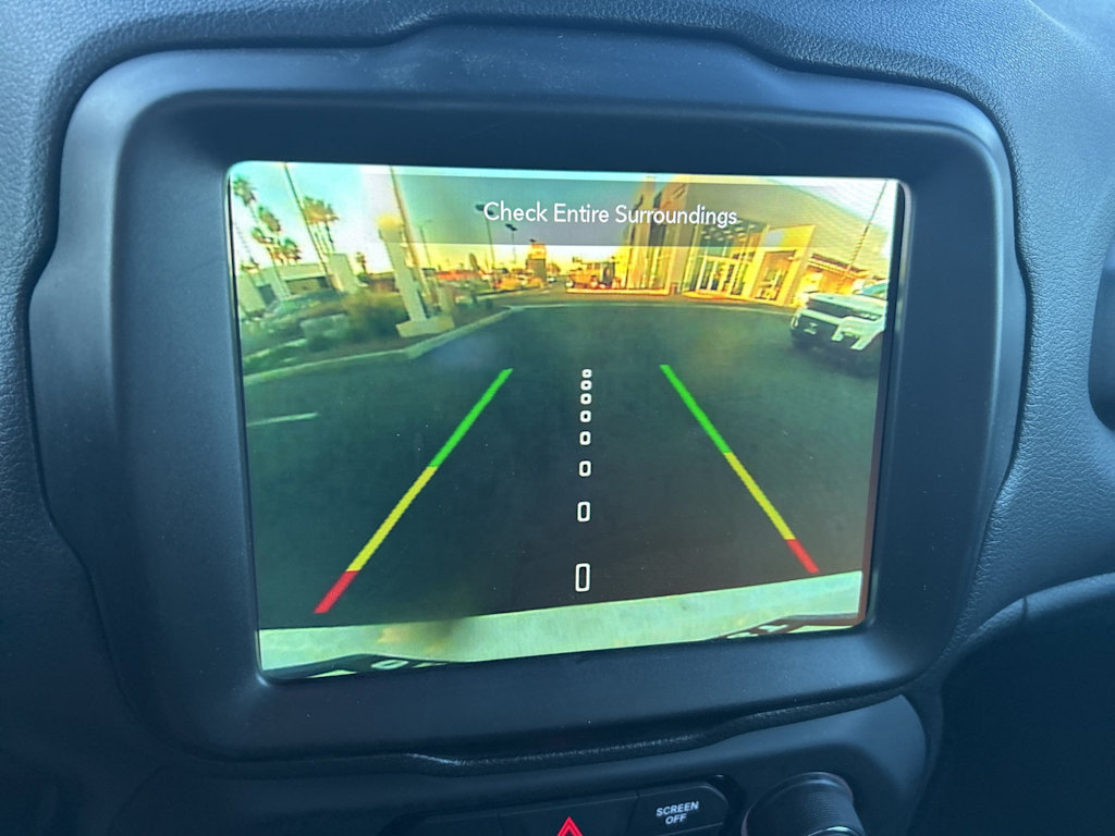 Thumbnail: 2022 Jeep Renegade - 35