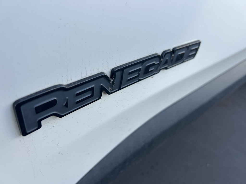 Thumbnail: 2022 Jeep Renegade - 6