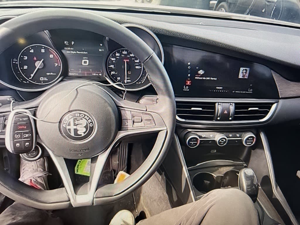 2019 Alfa Romeo Giulia Ti 5