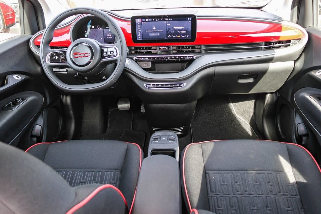 2024 Fiat 500e  2