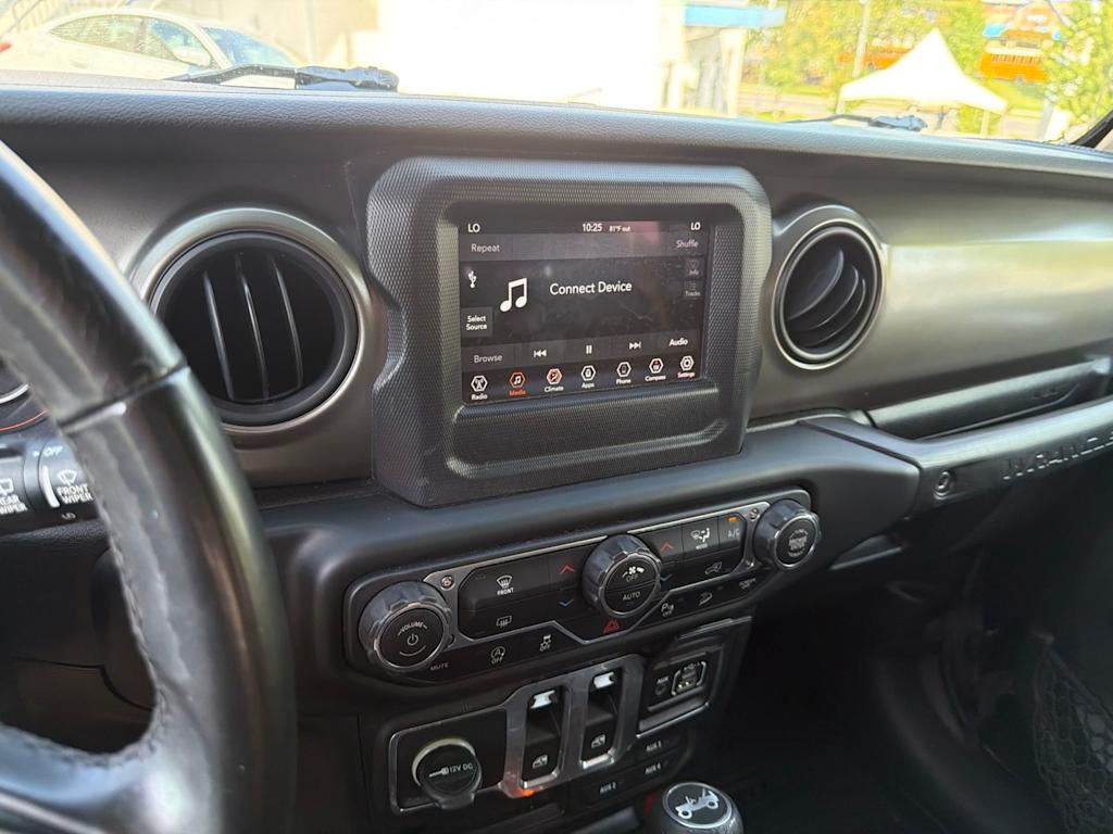 Thumbnail: 2018 Jeep Wrangler - 9