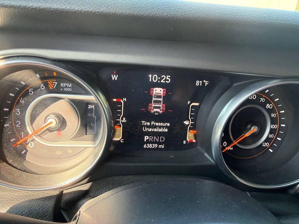 Thumbnail: 2018 Jeep Wrangler - 11