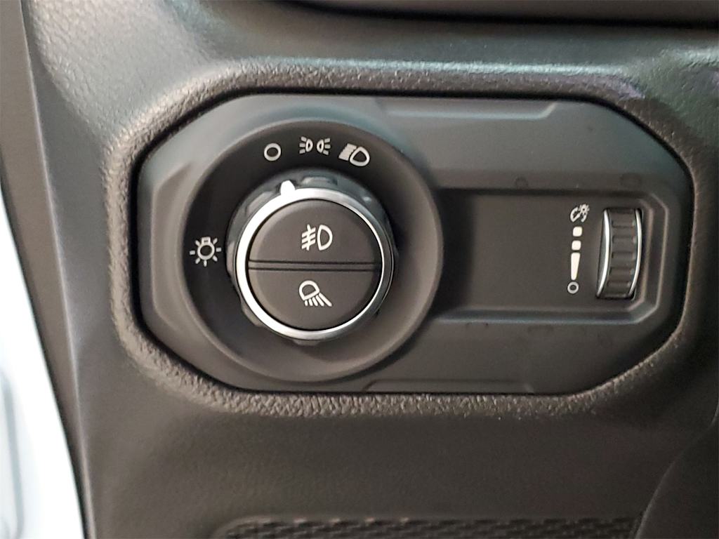 Thumbnail: 2023 Jeep Gladiator - 29