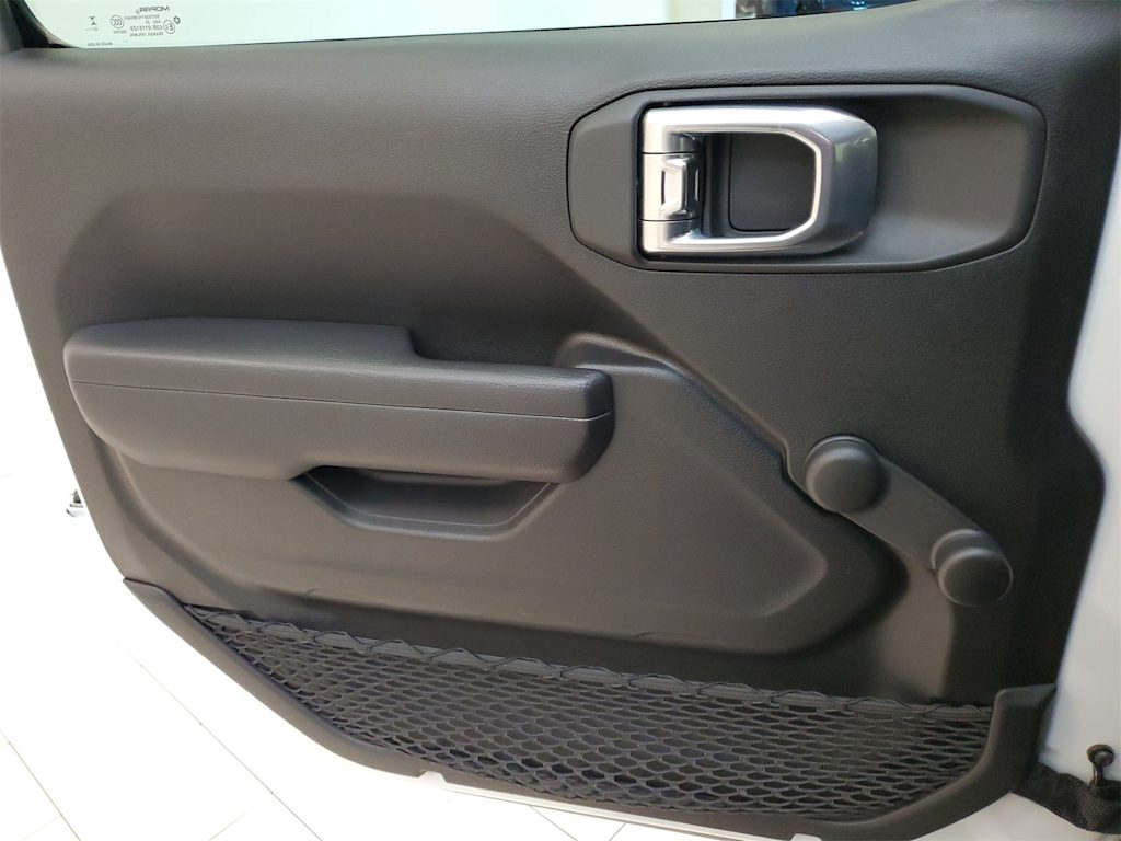 Thumbnail: 2023 Jeep Gladiator - 20