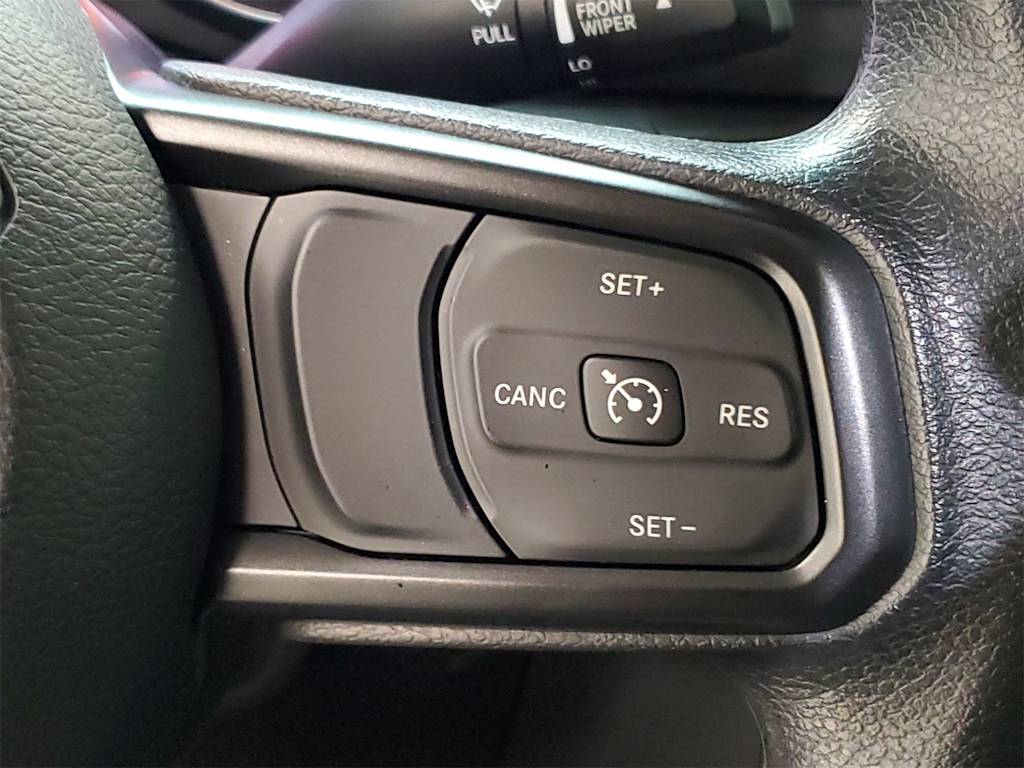 Thumbnail: 2023 Jeep Gladiator - 18