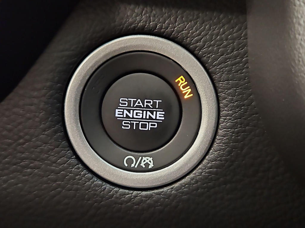 Thumbnail: 2026 RAM 1500 - 17