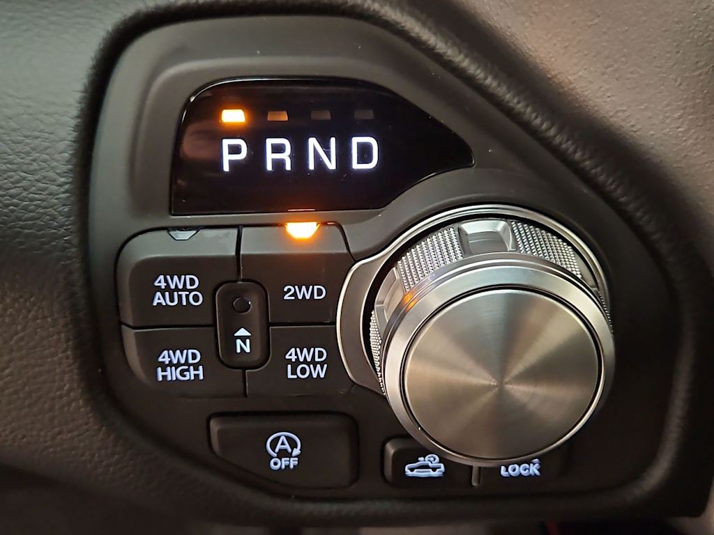 Thumbnail: 2026 RAM 1500 - 18