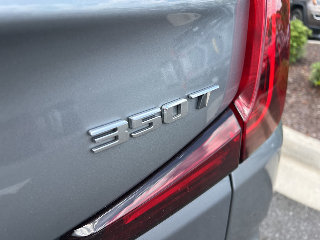 Thumbnail: 2023 Cadillac XT4 - 7