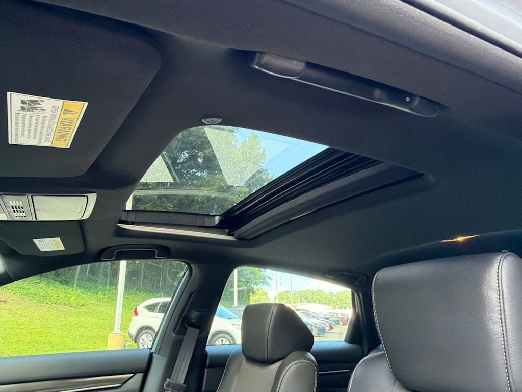 Thumbnail: 2022 Honda Accord - 25