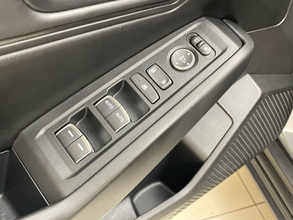 Thumbnail: 2025 Honda Accord - 26