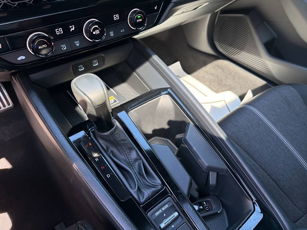 Thumbnail: 2025 Honda Accord - 9