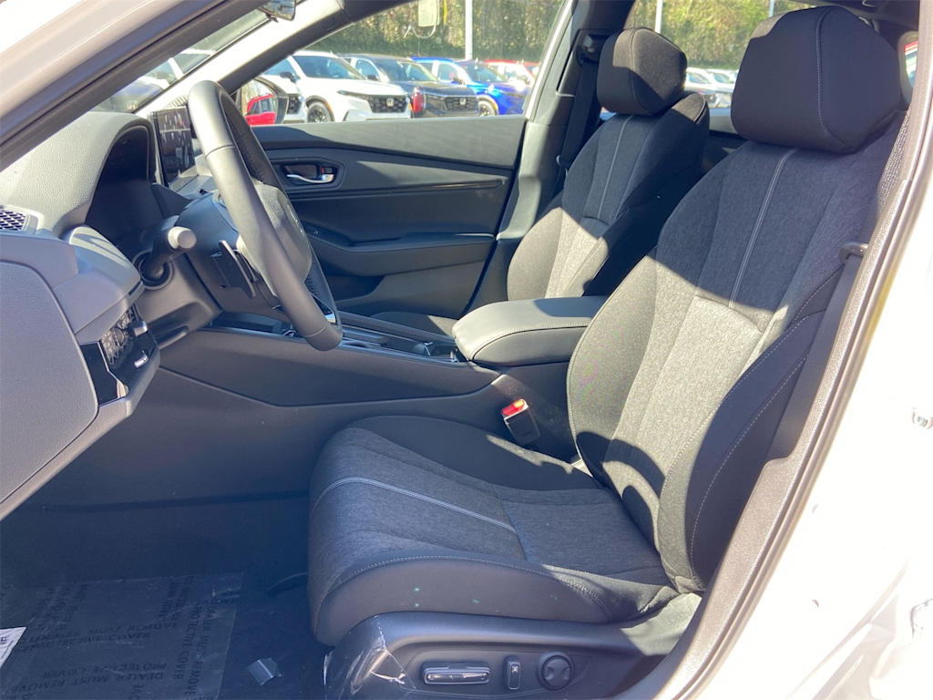 Thumbnail: 2025 Honda Accord - 9