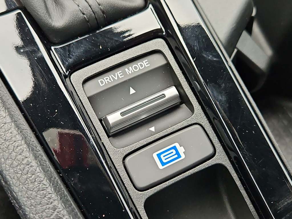 Thumbnail: 2025 Honda Accord - 32
