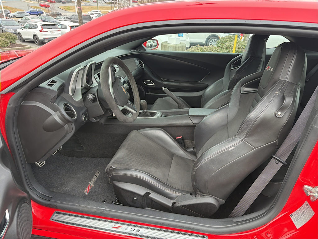 Thumbnail: 2015 Chevrolet Camaro - 9