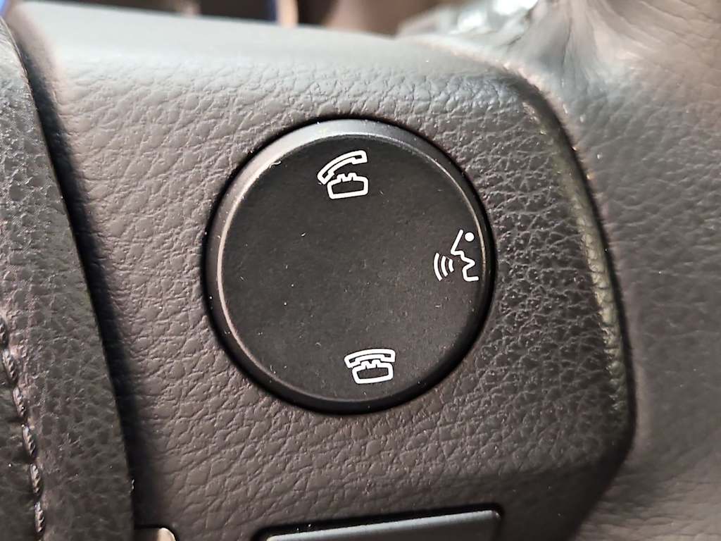 Thumbnail: 2015 Toyota RAV4 - 34