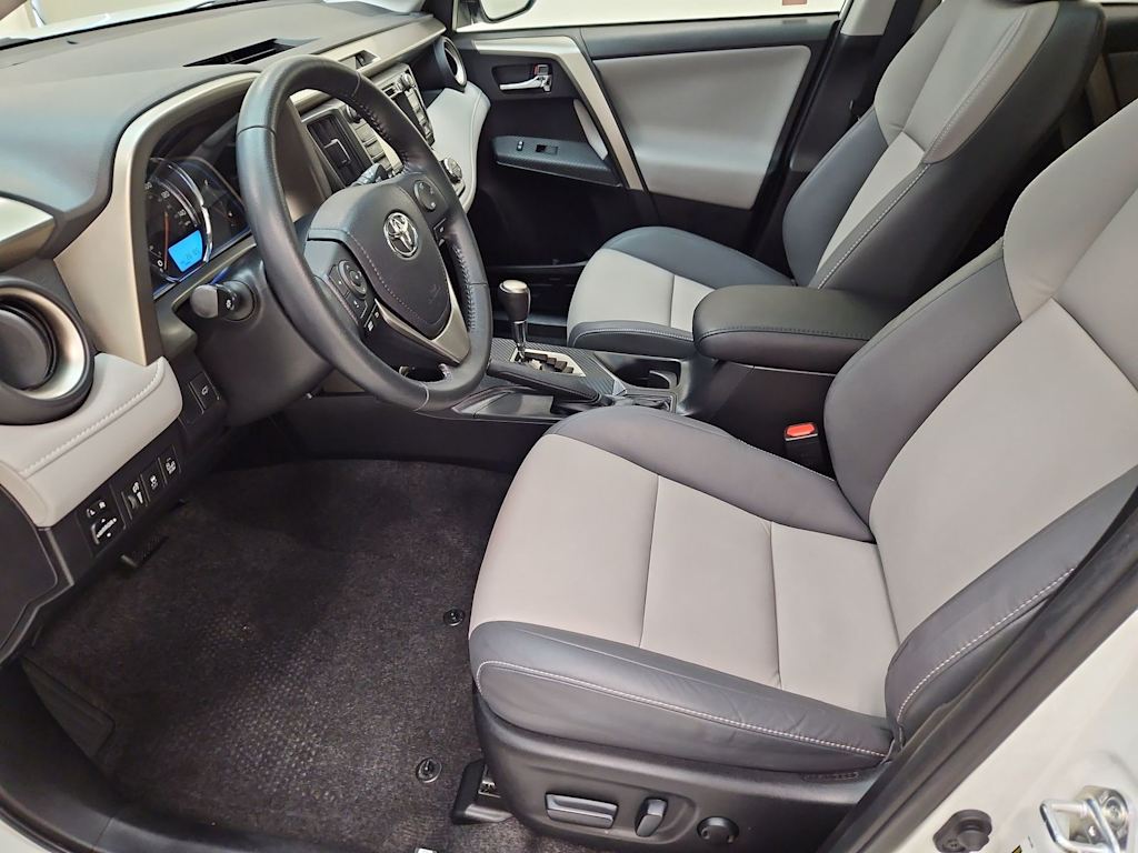 Thumbnail: 2015 Toyota RAV4 - 7
