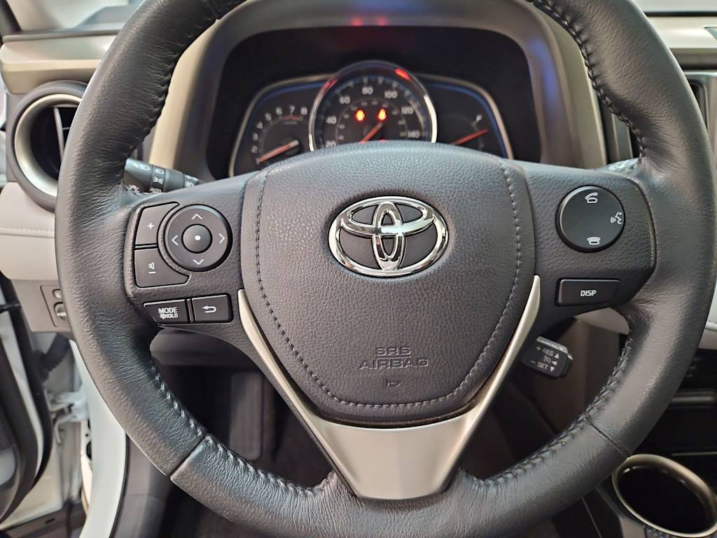 Thumbnail: 2015 Toyota RAV4 - 22