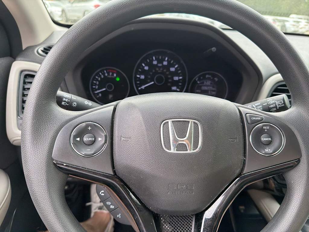 Thumbnail: 2022 Honda HR-V - 21