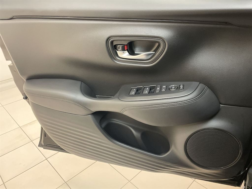 Thumbnail: 2025 Honda HR-V - 23