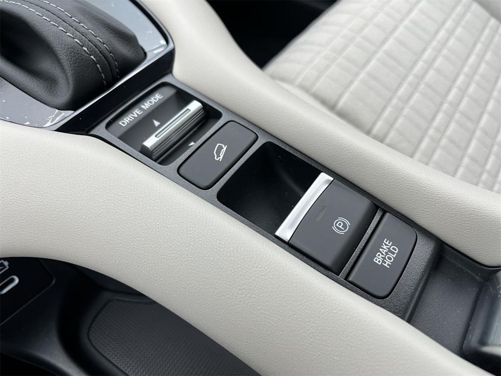 Thumbnail: 2026 Honda HR-V - 22